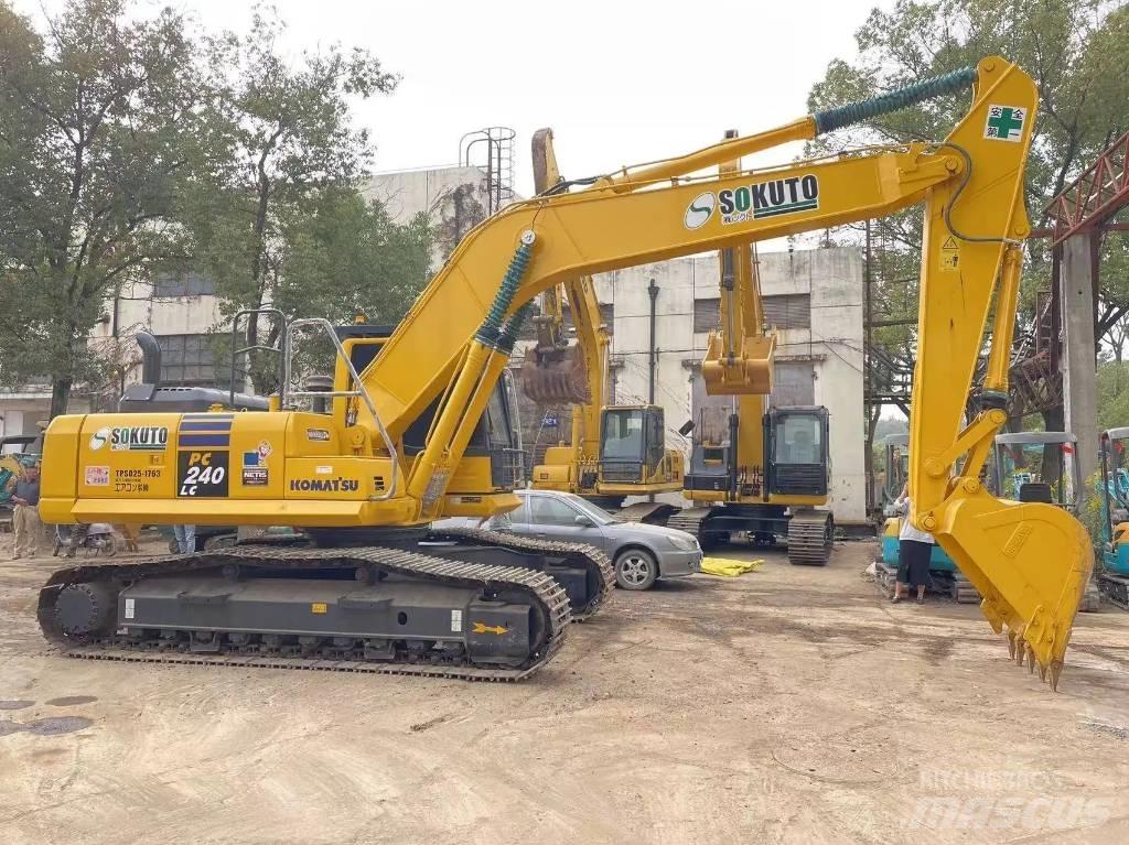 Komatsu PC240-8 履带挖掘机