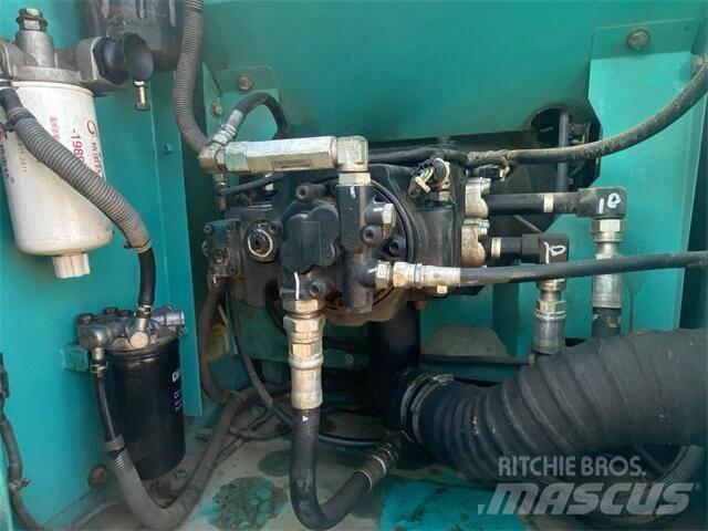 Kobelco SK 130 中型挖掘机