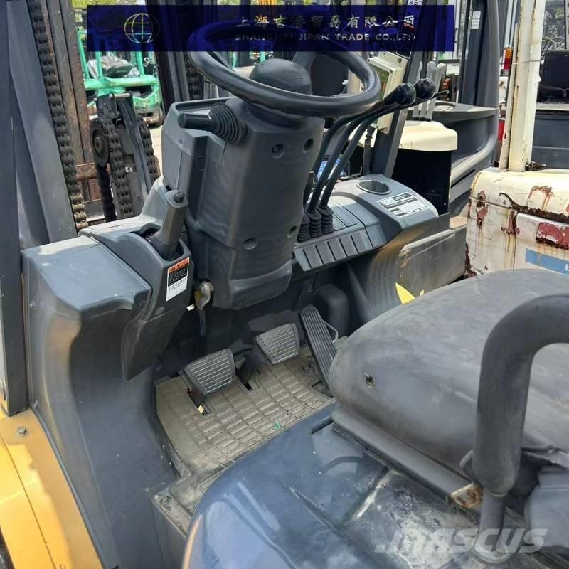 CAT 35 柴油叉车