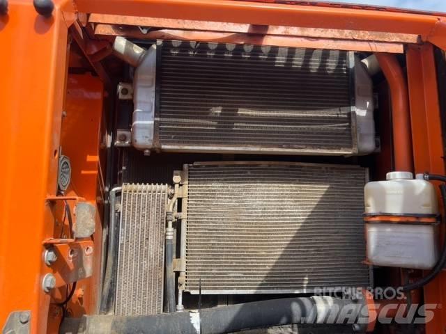 Doosan DX 225 LC 履带挖掘机