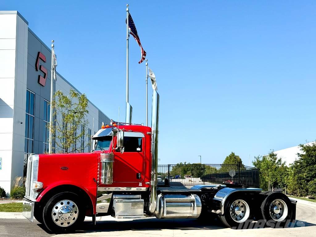 Peterbilt 389 牵引车
