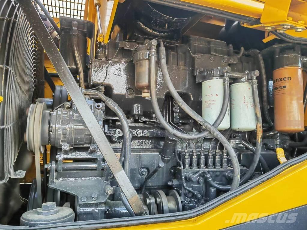 Komatsu WA 470-3 履带挖掘机