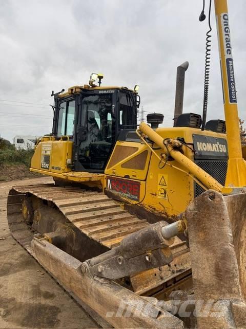 Komatsu D 65 PX-17 履带式推土机
