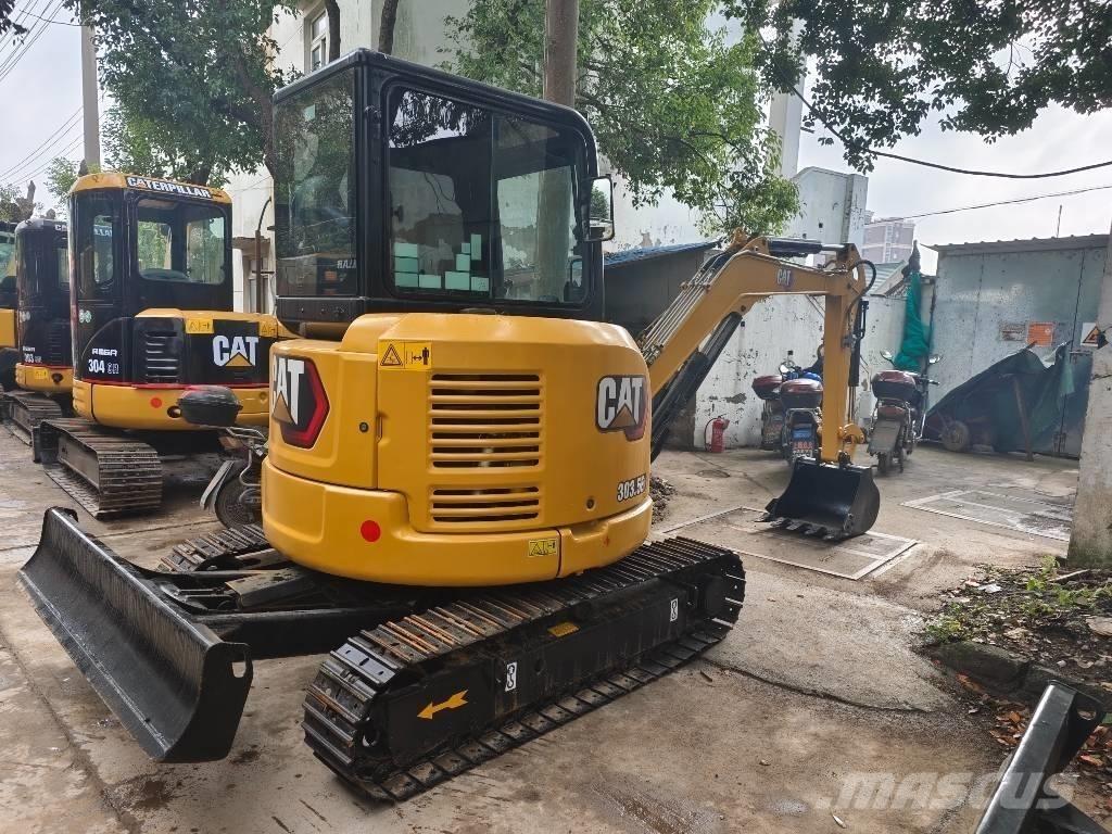 CAT 303.5E 小型挖掘机