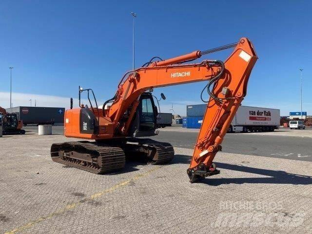 Hitachi ZX225USRLC 履带挖掘机