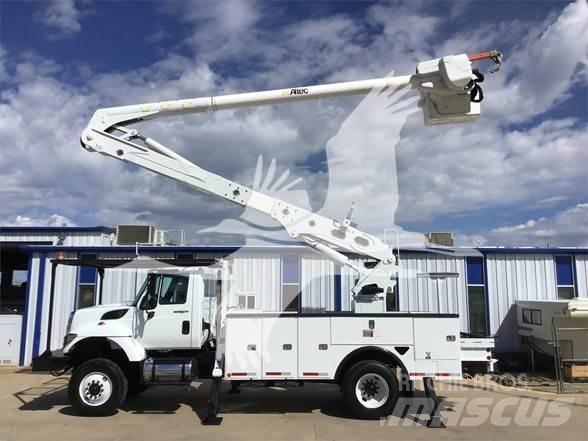 Altec AA55 车载式高空作业车