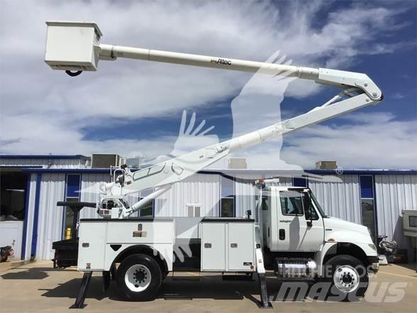 Altec AA755L 车载式高空作业车