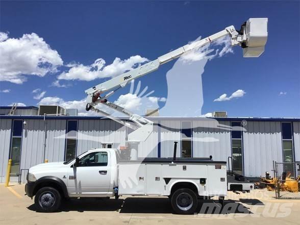 Altec AT37G 车载式高空作业车