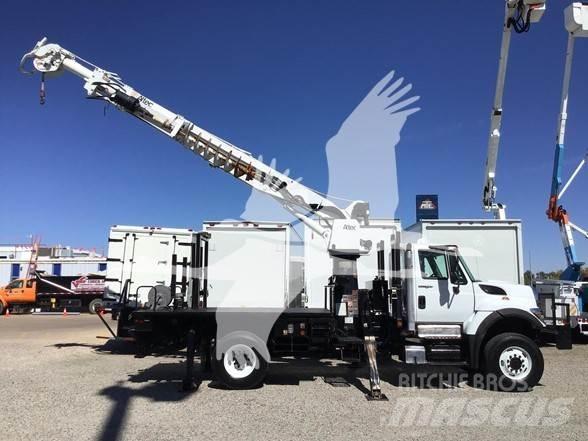 Altec DM47TB 车载式高空作业车