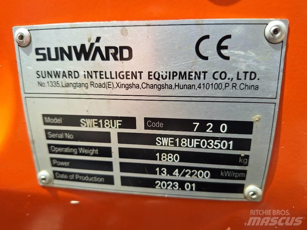 Sunward SWE 18 UF 小型挖掘机
