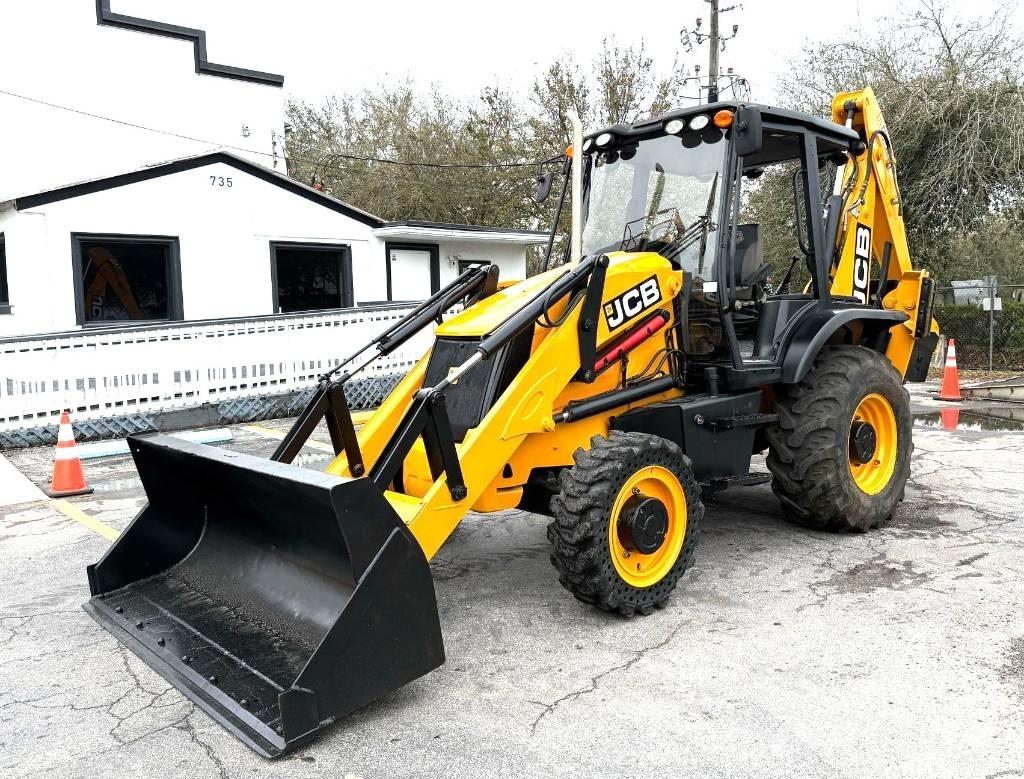 JCB 3 CX 反铲装载机