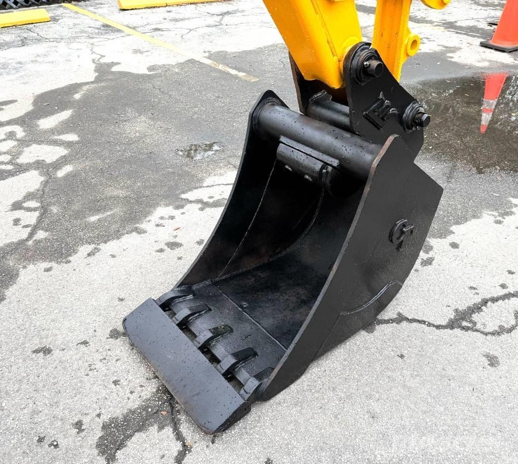 JCB 3 CX 反铲装载机