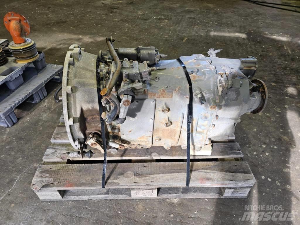 Volvo SR1900 变速器
