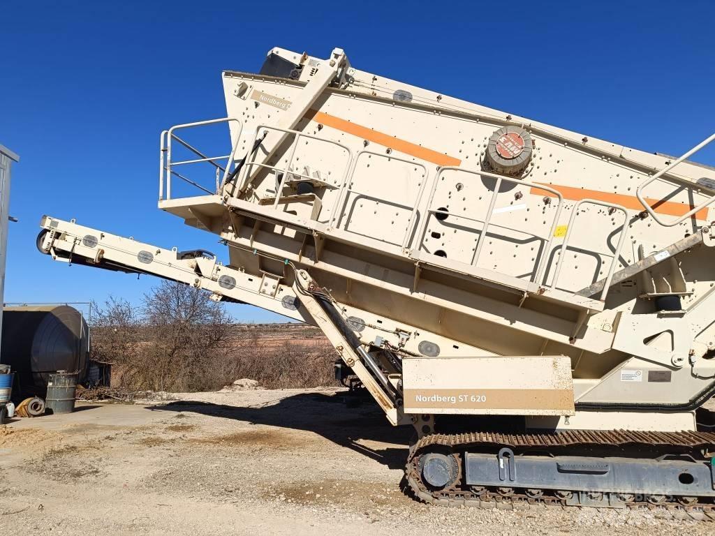 Metso NORDBERG ST620 移动式筛分机