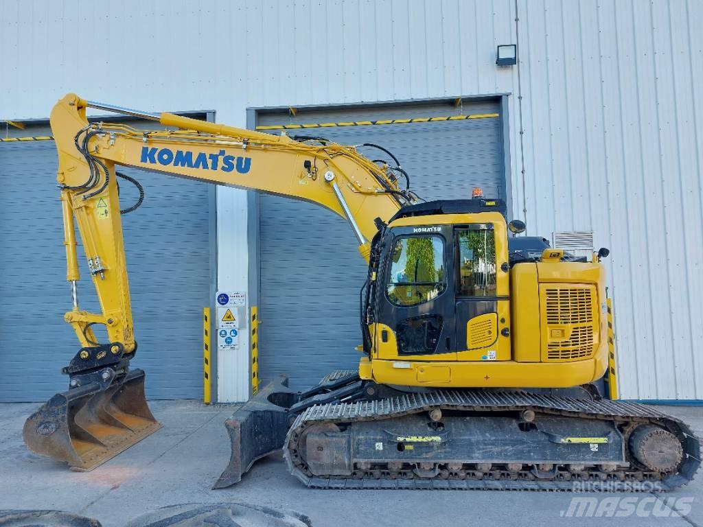 Komatsu PC228USLC-11 履带挖掘机