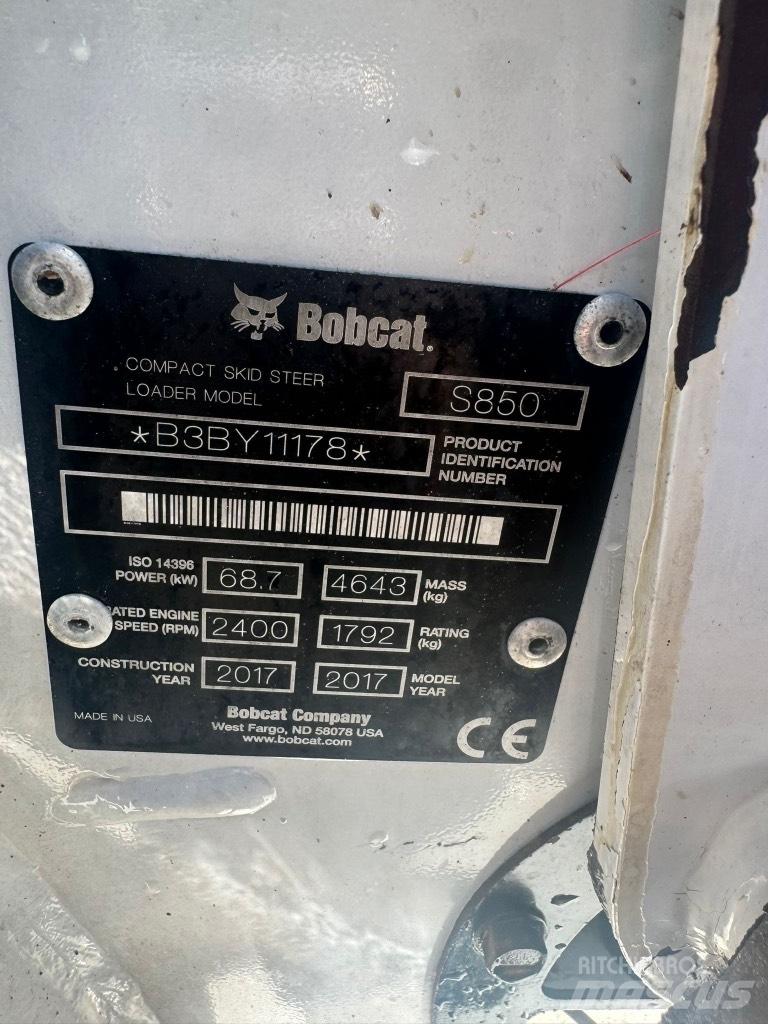 Bobcat S 850 滑移装载机