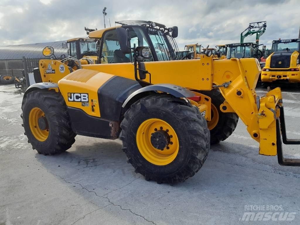 JCB 560-80 伸缩臂叉装车|叉装车