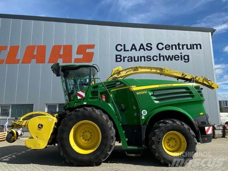 John Deere 8600i 自走式青贮饲料收割机