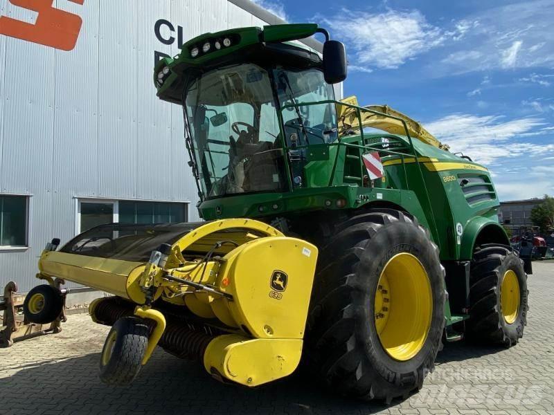 John Deere 8600i 自走式青贮饲料收割机