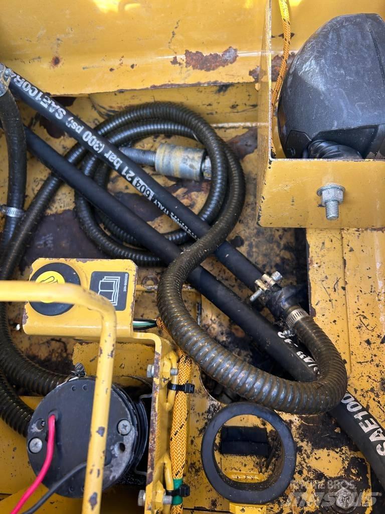 CAT 313 F LGC 履带挖掘机