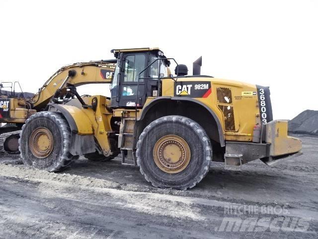 CAT 982 M 轮式装载机