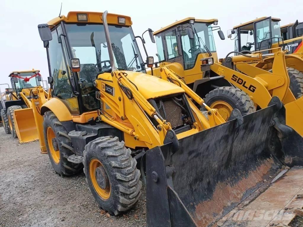 JCB 3 CX 反铲装载机