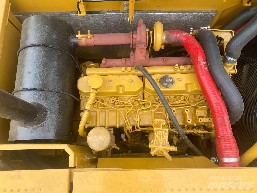 CAT 320 D 履带挖掘机