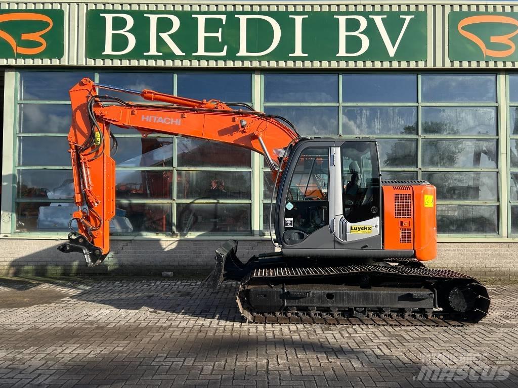 Hitachi ZX 135 US-3 履带挖掘机