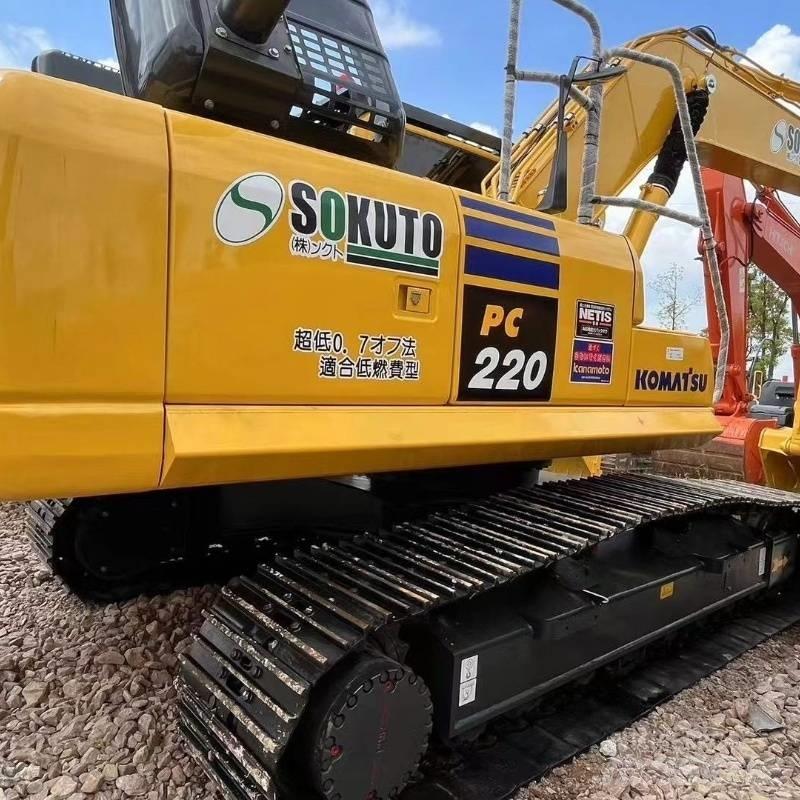 Komatsu PC 220 履带挖掘机