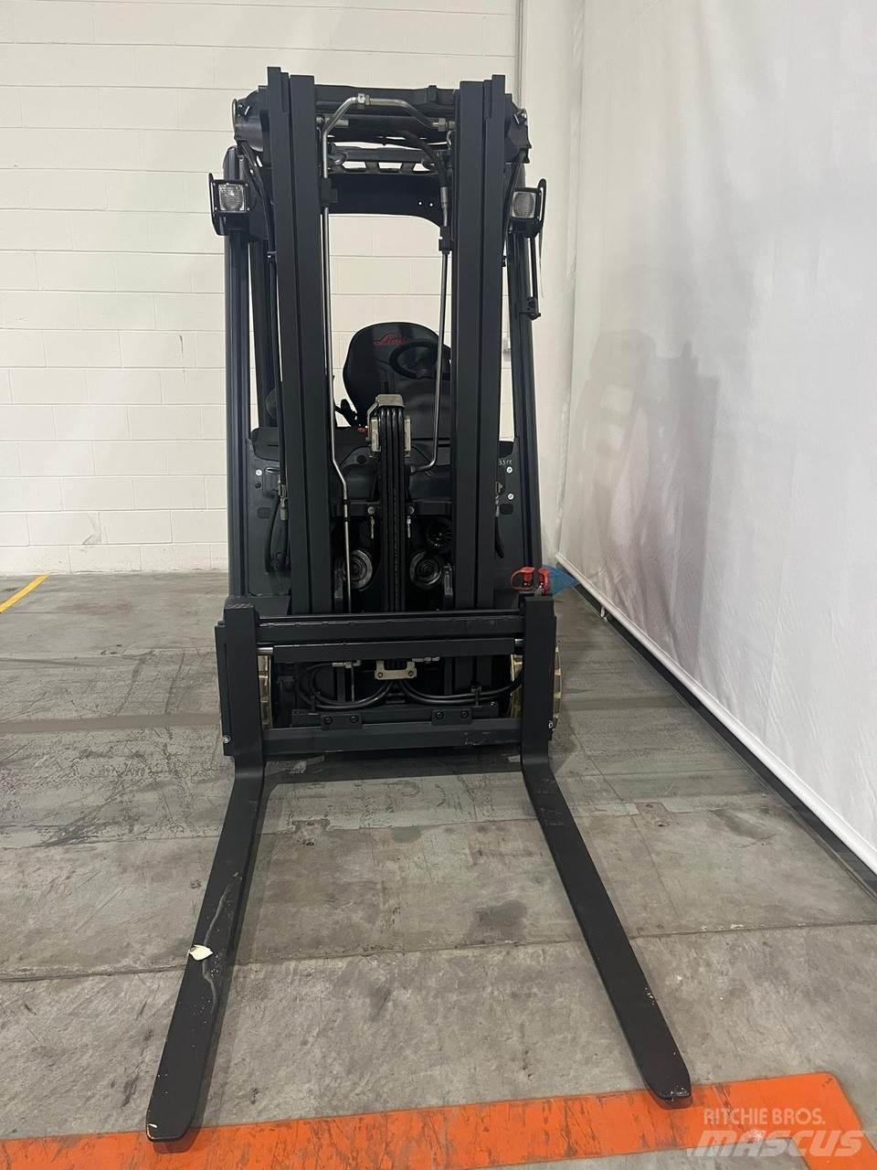 Linde E16C 电动叉车