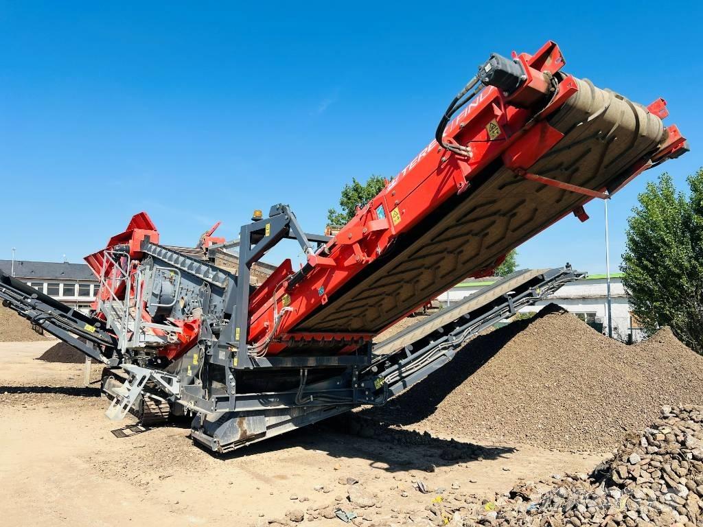 Terex Finlay 883+ 移动式筛分机