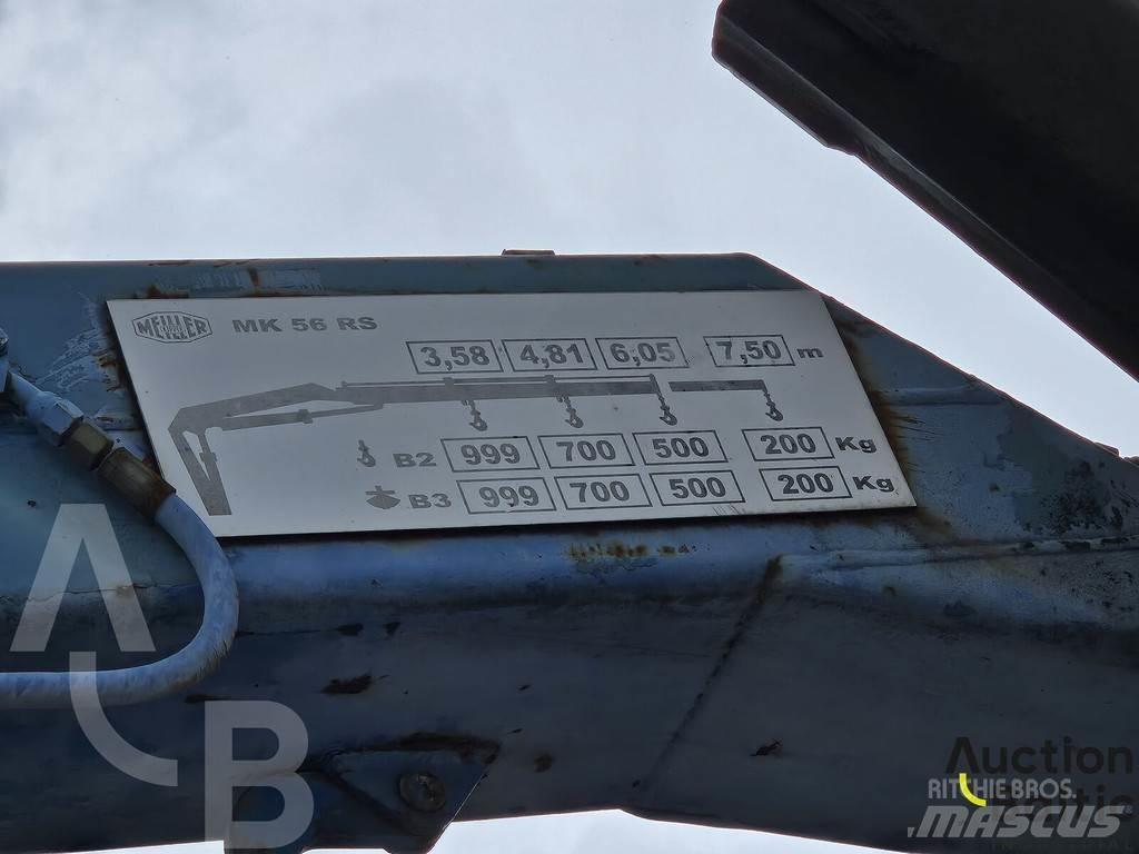 Mercedes-Benz 817 自卸式货车