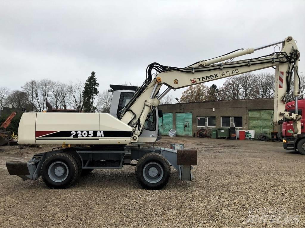 Terex 2205M 轮式挖掘机