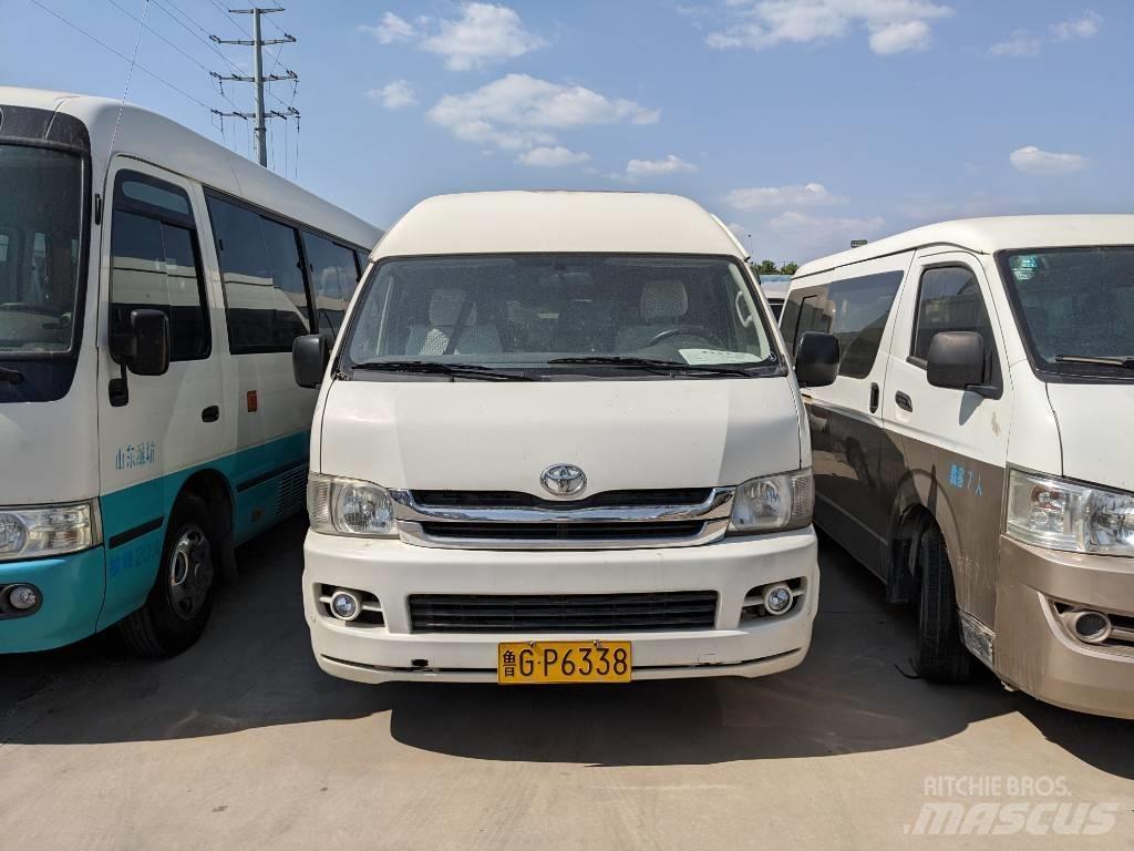 Toyota Hiace 公路客运汽车