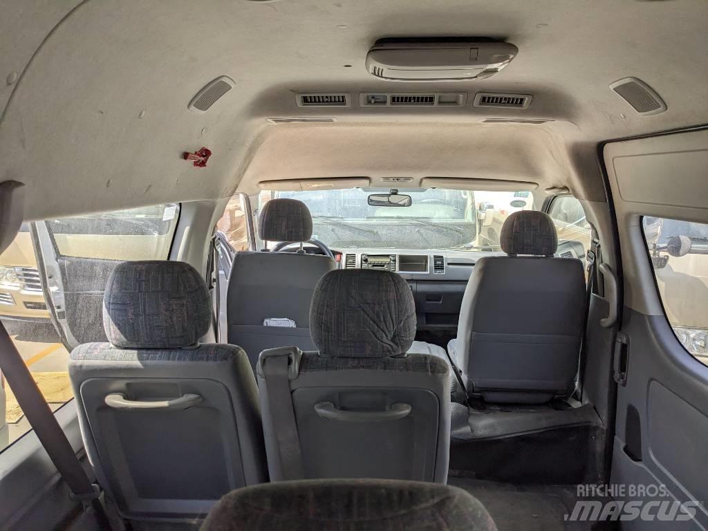Toyota Hiace 公路客运汽车