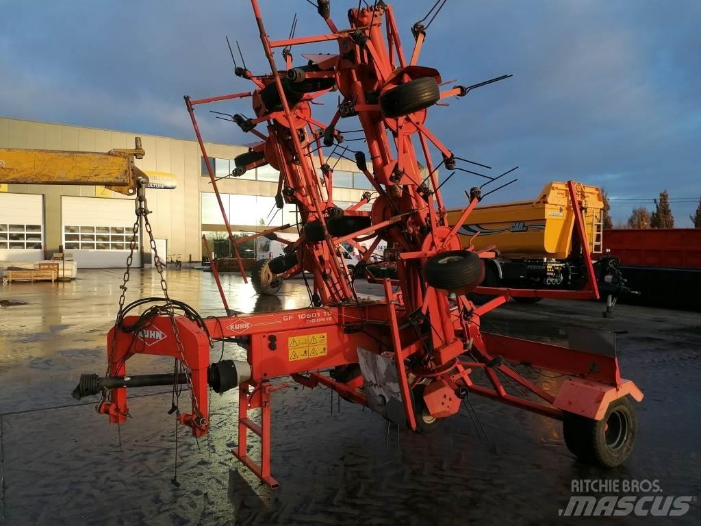 Kuhn GF10601TO 犁耙和摊草机