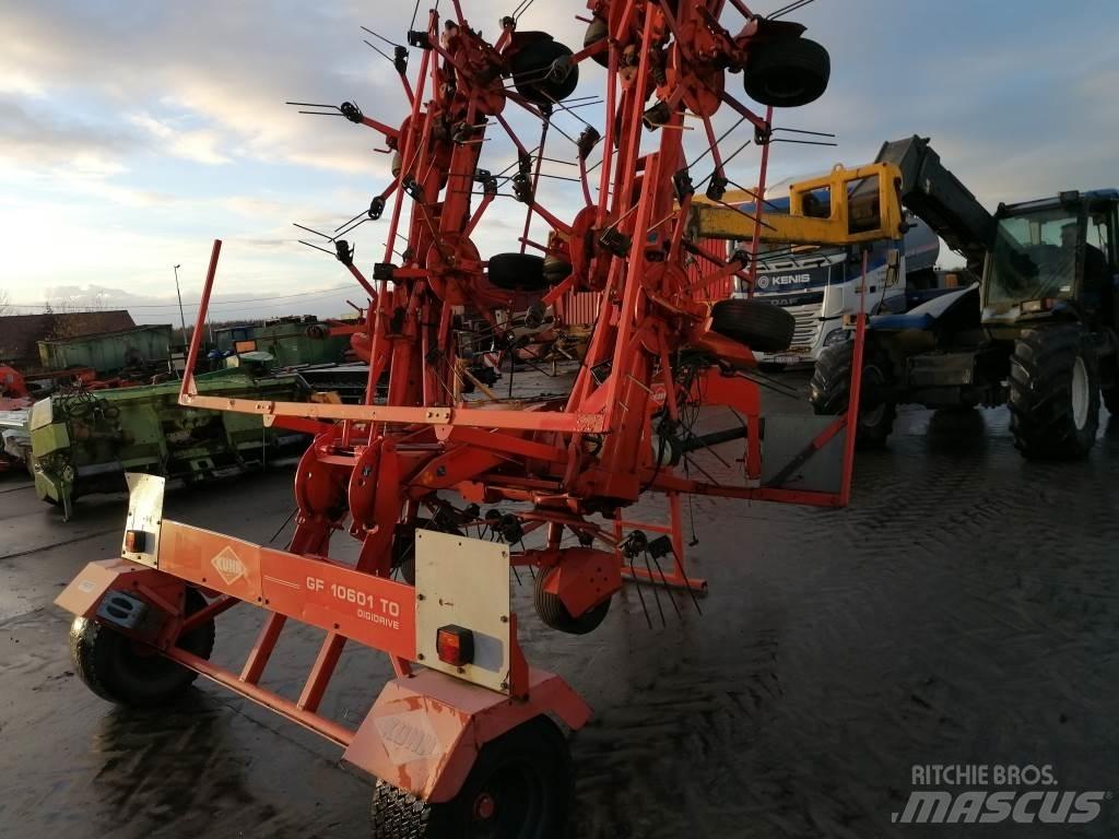 Kuhn GF10601TO 犁耙和摊草机