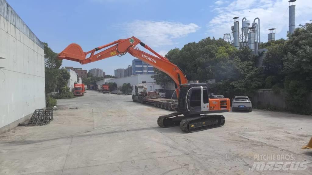 Hitachi ZX200 履带挖掘机