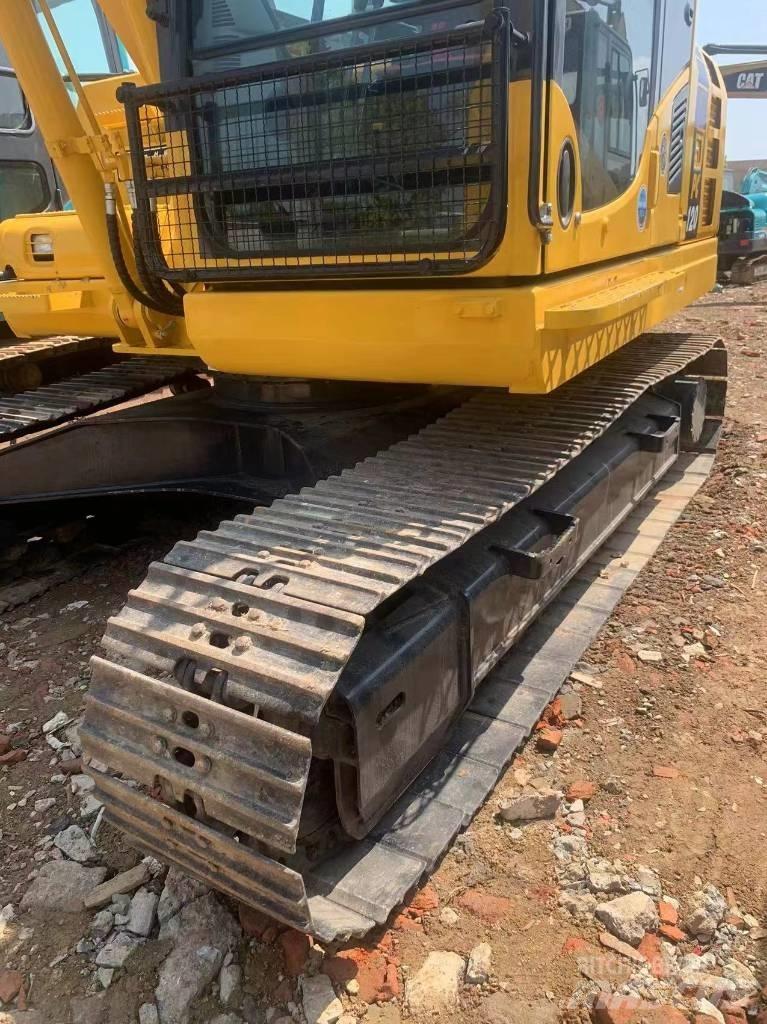 Komatsu PC 120-8 中型挖掘机