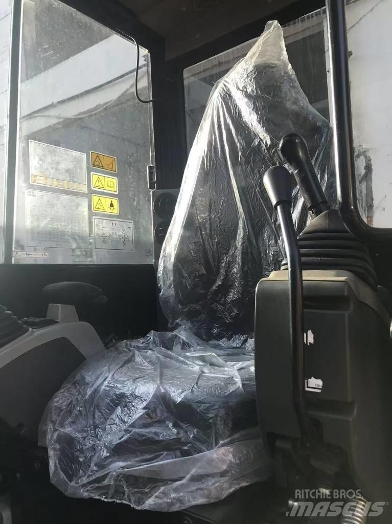 CAT 305.5E2 履带挖掘机