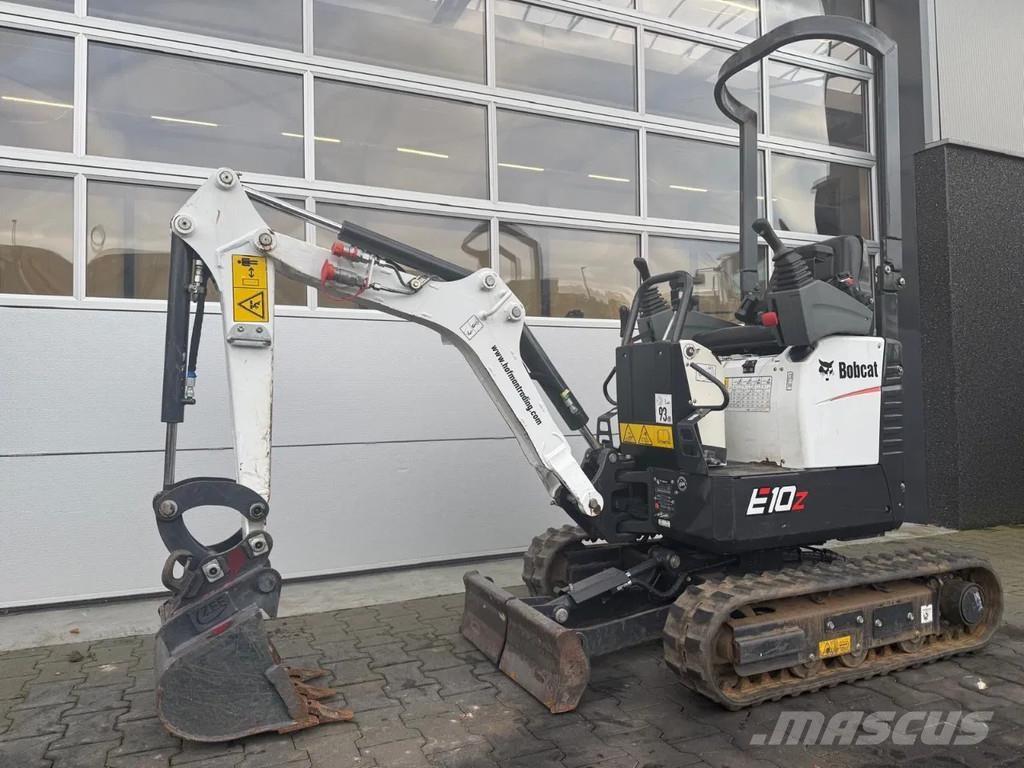 Bobcat E10z 小型挖掘机