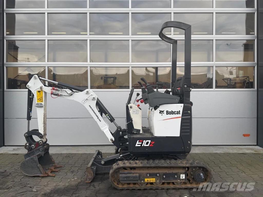 Bobcat E10z 小型挖掘机