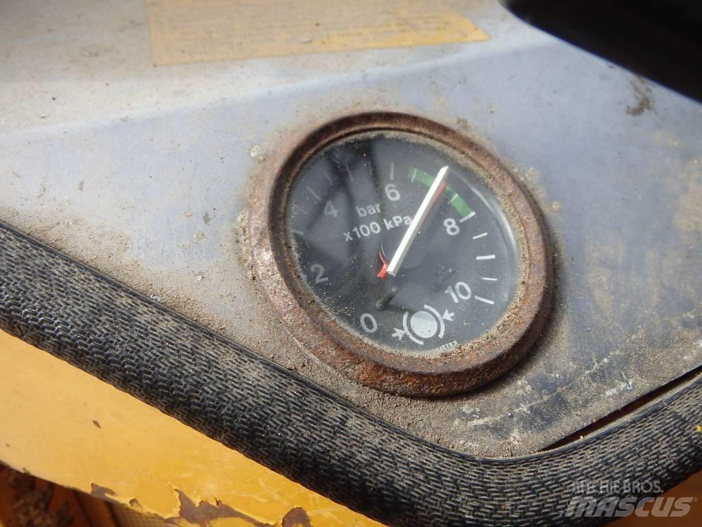 Volvo BM 4300 4x4 轮式装载机