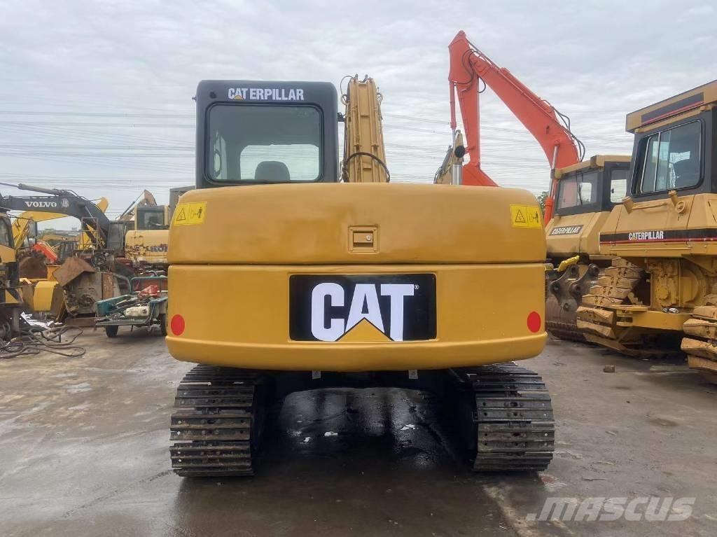 CAT 307 D 中型挖掘机