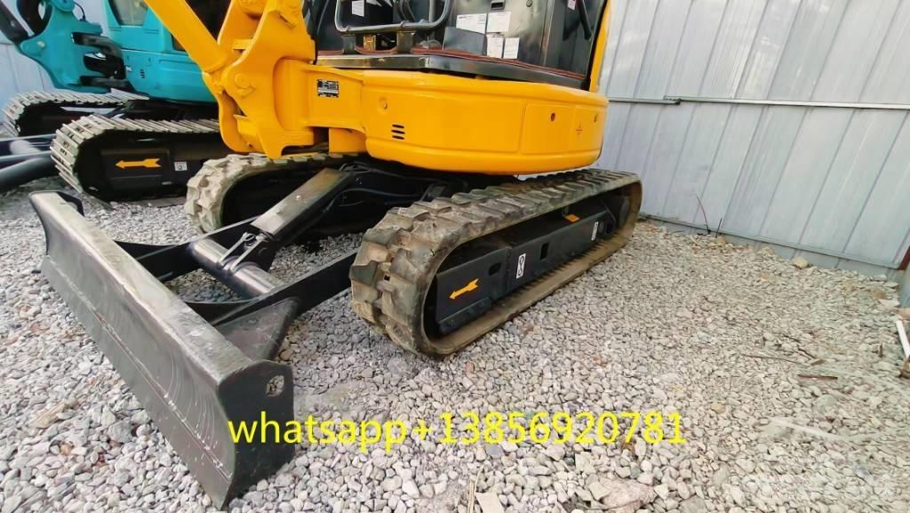 Komatsu PC 30 小型挖掘机