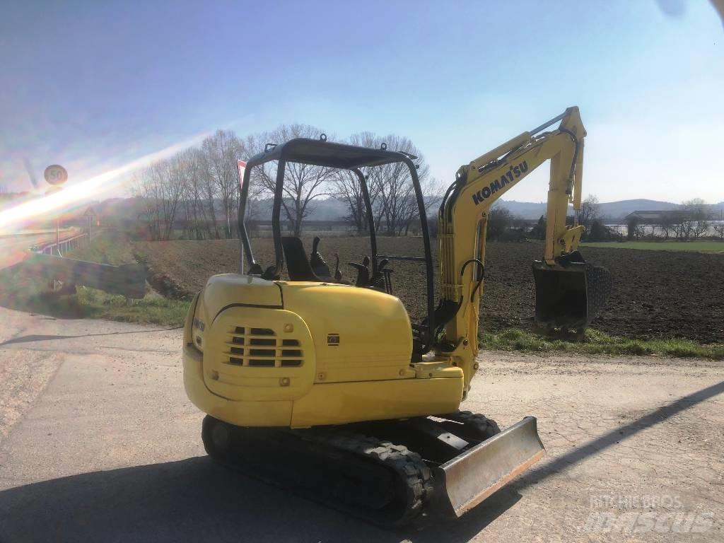 Komatsu PC20R-8 小型挖掘机