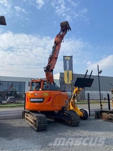 Doosan DX140 LCR-5 履带挖掘机