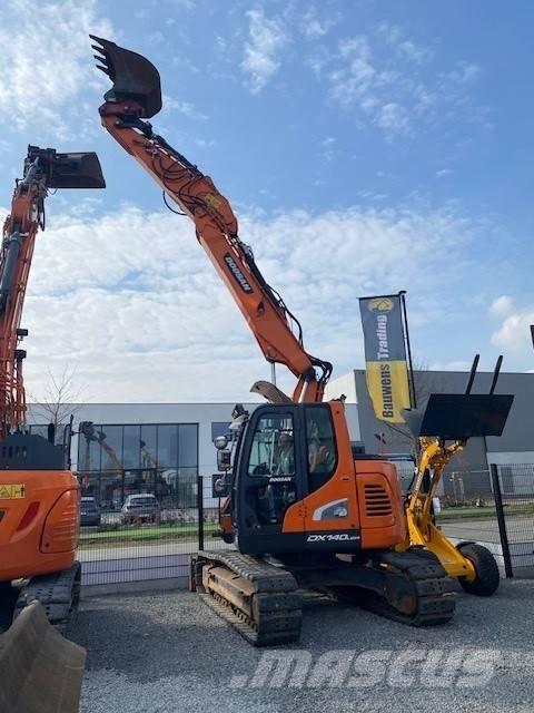 Doosan DX140 LCR-5 履带挖掘机