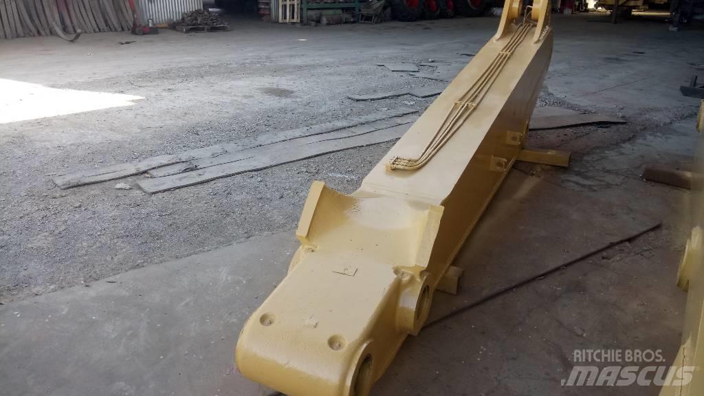CAT 245 吊杆和铲斗