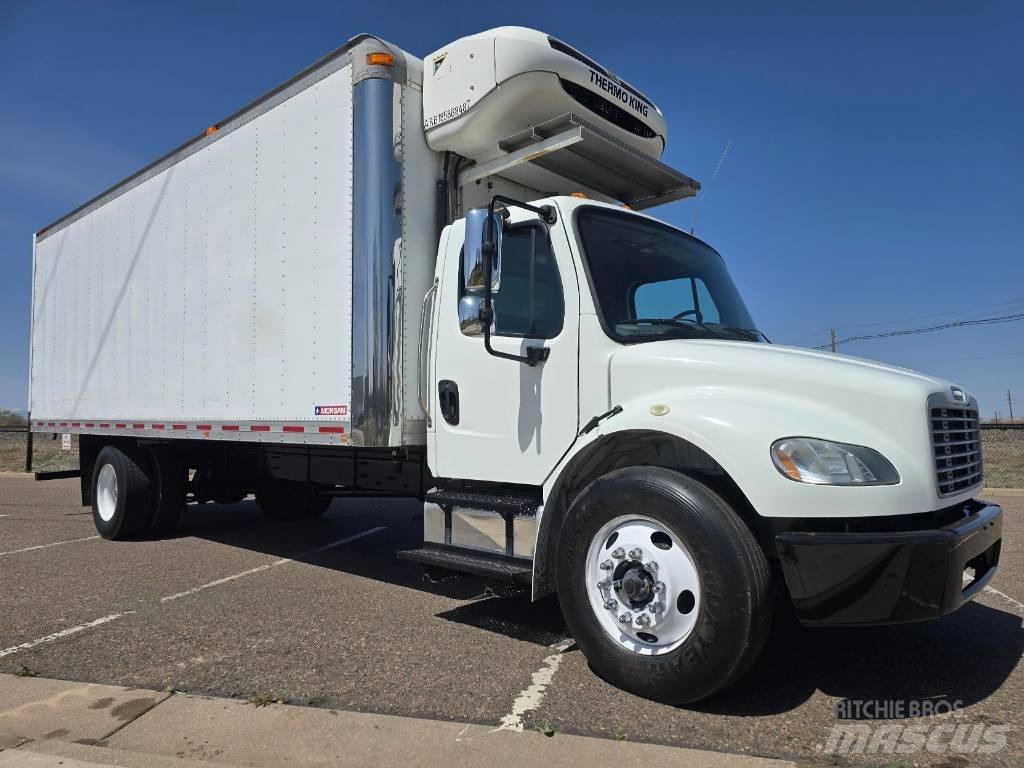 Freightliner M 106 冷藏车